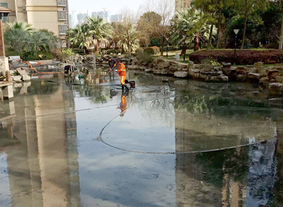 陆丰景观池淤泥清理